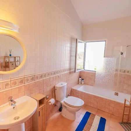 Casa Amaya - Spacious House With Pool, Large Garden, Bbq, 2 Terraces, And Ideal Location El Charco