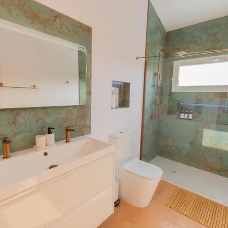 Casa Amaya - Spacious House With Pool, Large Garden, Bbq, 2 Terraces, And Ideal Location El Charco