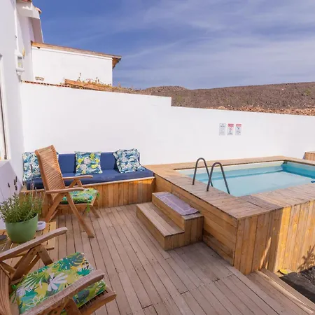 Casa Amaya - Spacious House With Pool, Large Garden, Bbq, 2 Terraces, And Ideal Location Nyaraló